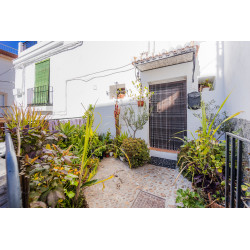 Charming Renovated House in the Heart of Molvízar