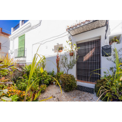 Charming Renovated House in the Heart of Molvízar